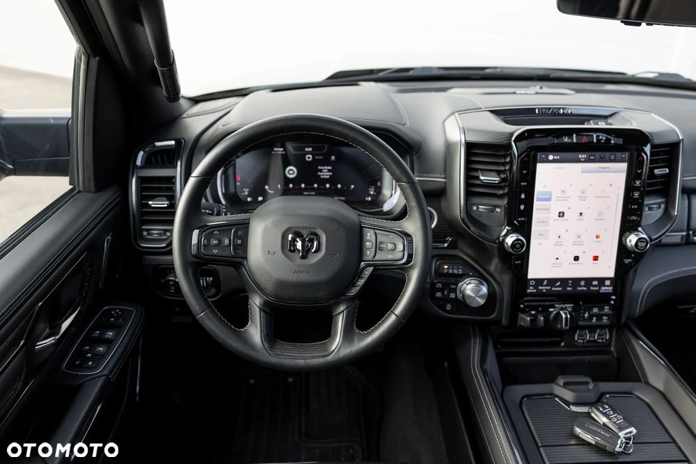 RAM 1500 5.7 eTorque Crew Cab Shortbed Limited Black - 28