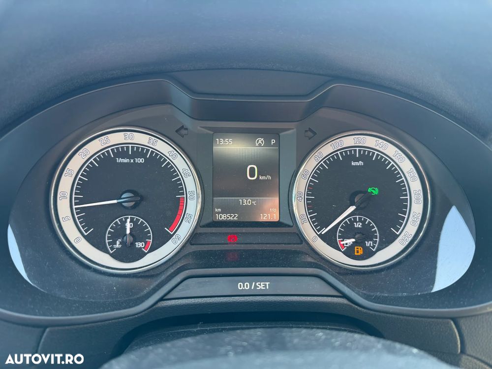 Skoda Octavia 1.6 TDI DSG Ambition - 7