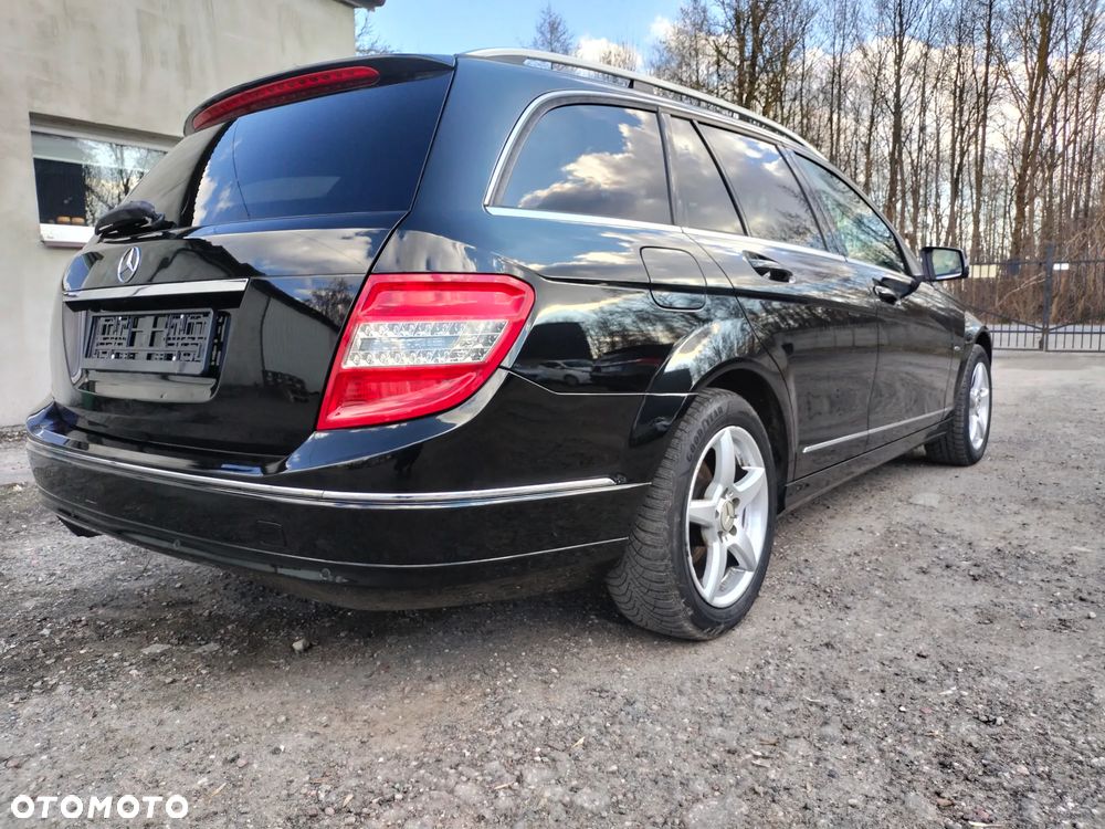 Mercedes-Benz Klasa C 180 Kompressor BlueEFFICIENCY Elegance - 14