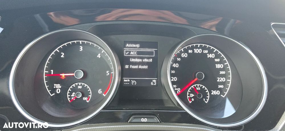 Volkswagen Touran - 21