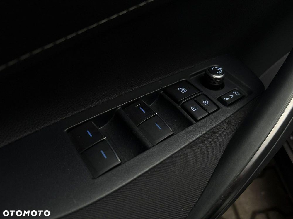 Toyota Corolla 2.0 Hybrid Comfort - 16