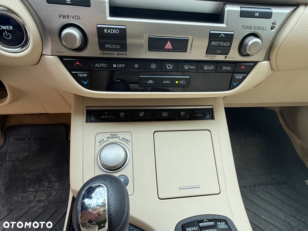 Lexus ES - 21