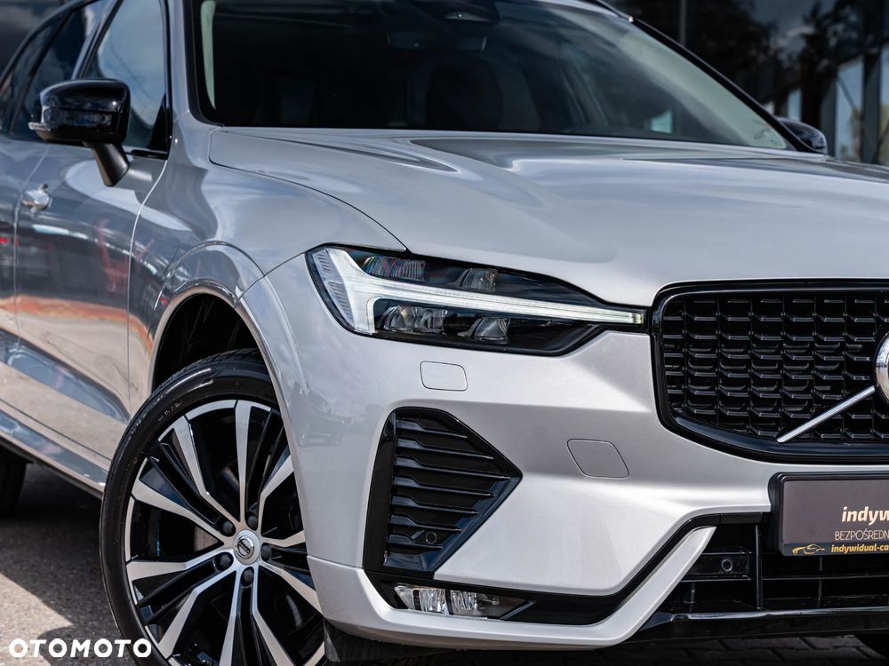 Volvo XC 60 B4 D Plus Dark - 17