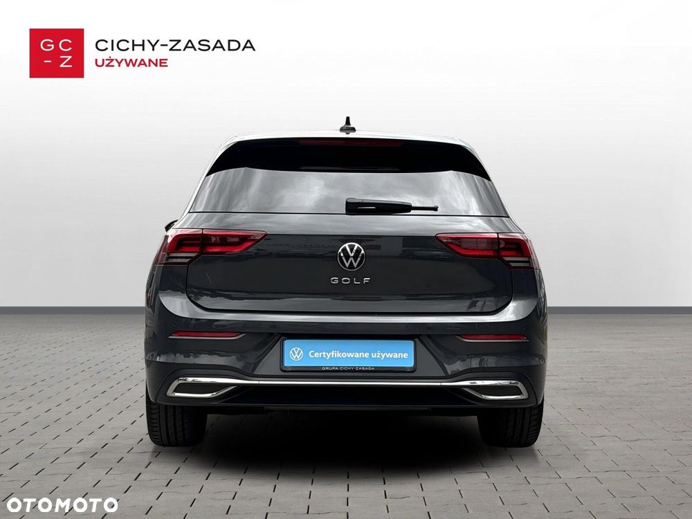 Volkswagen Golf - 5