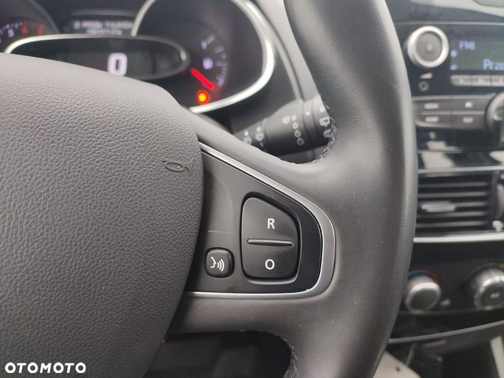 Renault Clio - 21