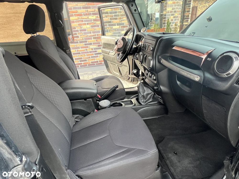 Jeep Wrangler 2.8 CRD DPF Sahara - 18