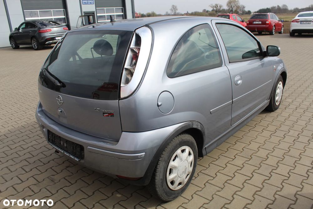 Opel Corsa 1.2 16V - 5