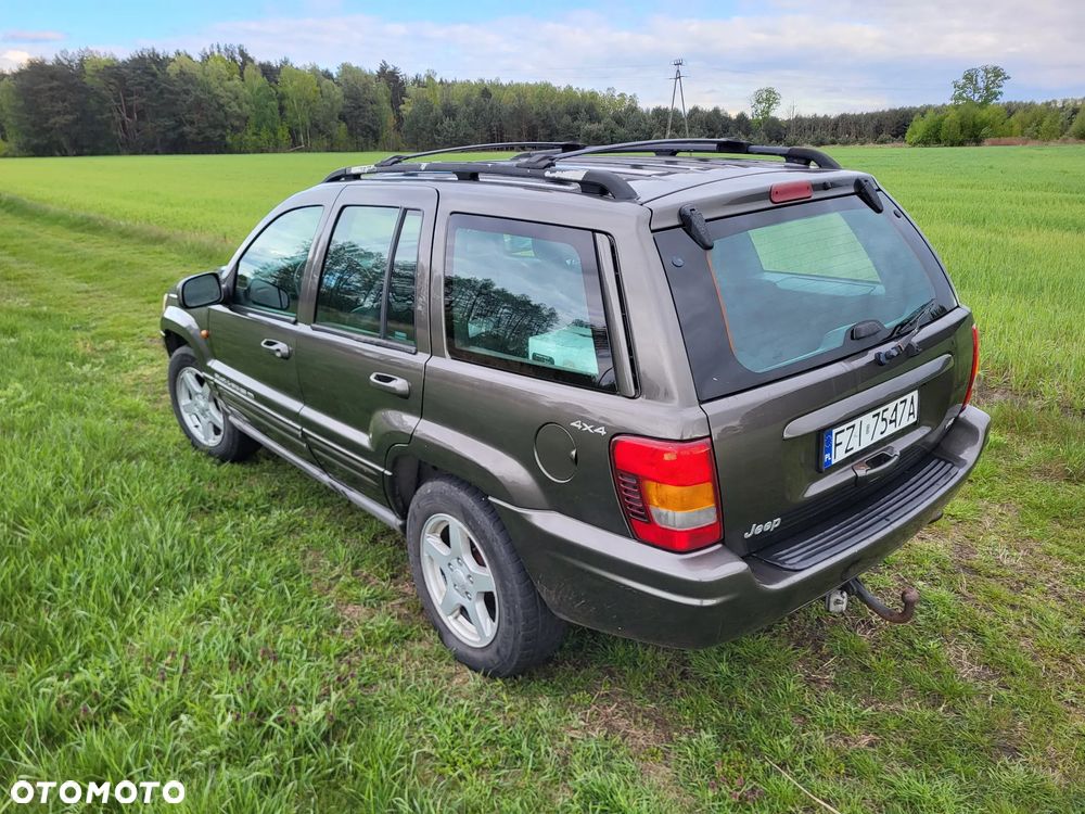 Jeep Grand Cherokee - 23