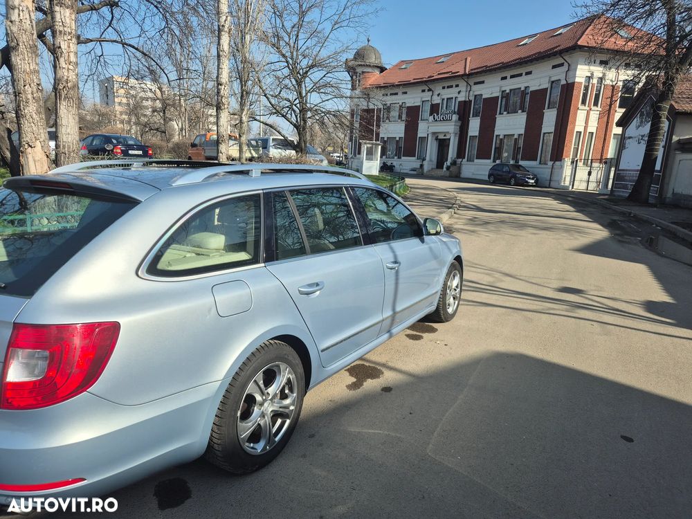 Skoda Superb 2.0 TSI Elegance DSG - 35