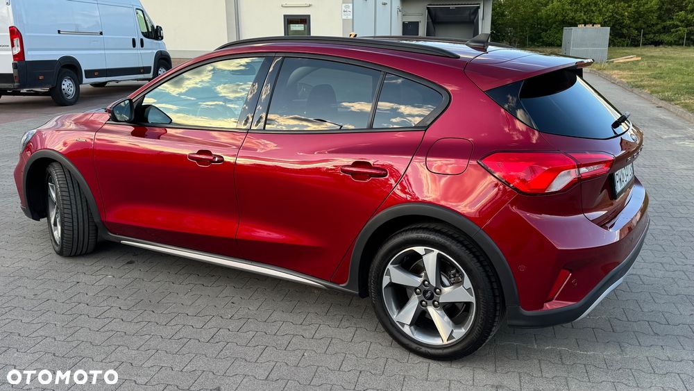 Ford Focus 1.5 EcoBoost Active X - 4