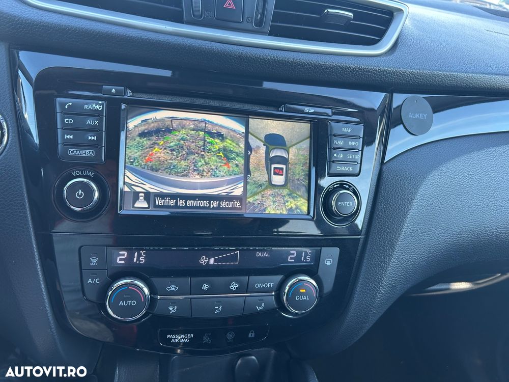 Nissan Qashqai 1.5 DCI Start/Stop Tekna - 9