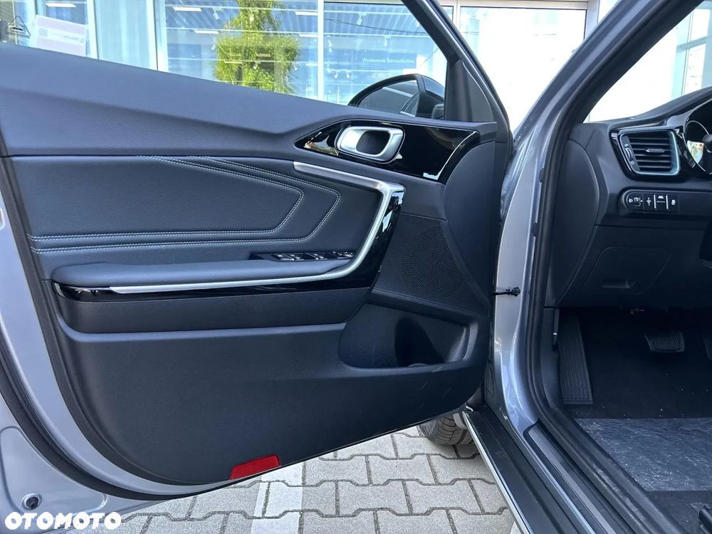 Kia XCeed 1.6 T-GDI Tribute DCT - 12