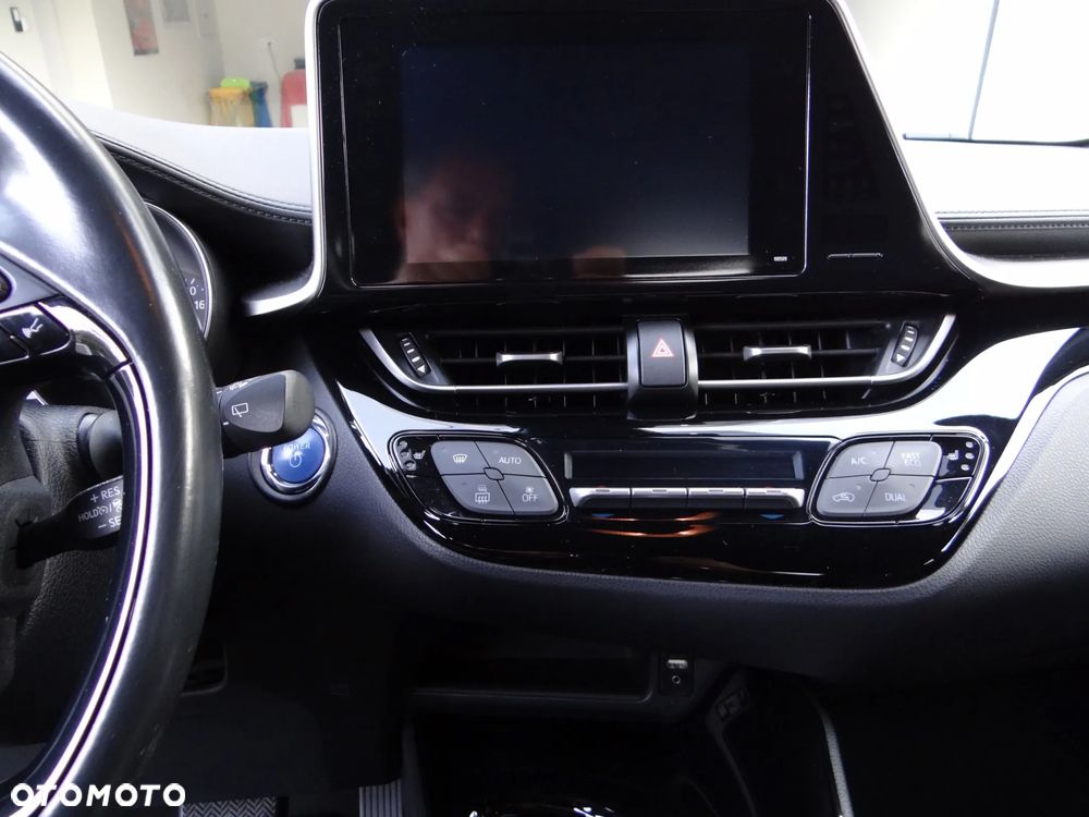 Toyota C-HR - 22