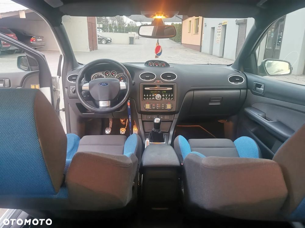 Ford Focus ST - 5