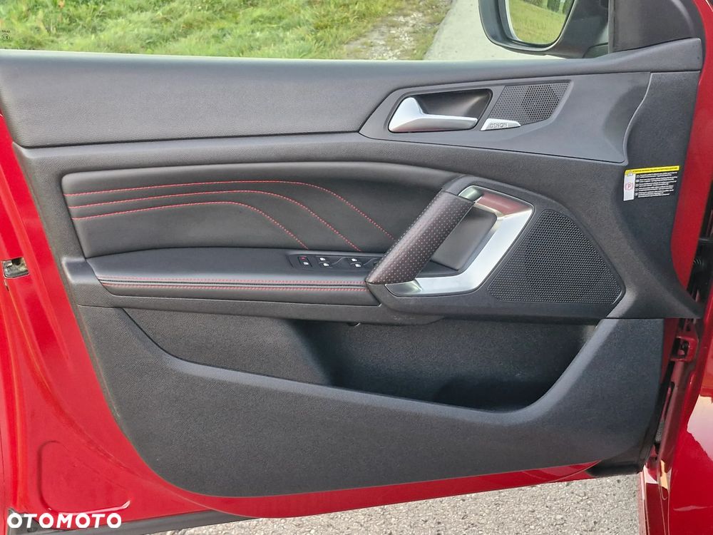 Peugeot 308 BlueHDi 180 EAT6 GT - 11
