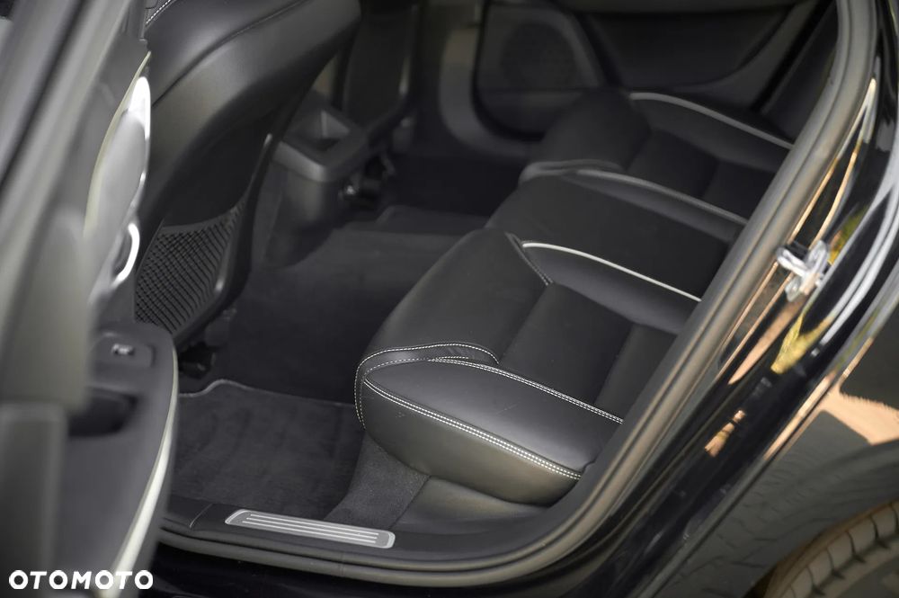 Volvo V90 T4 R-Design - 25