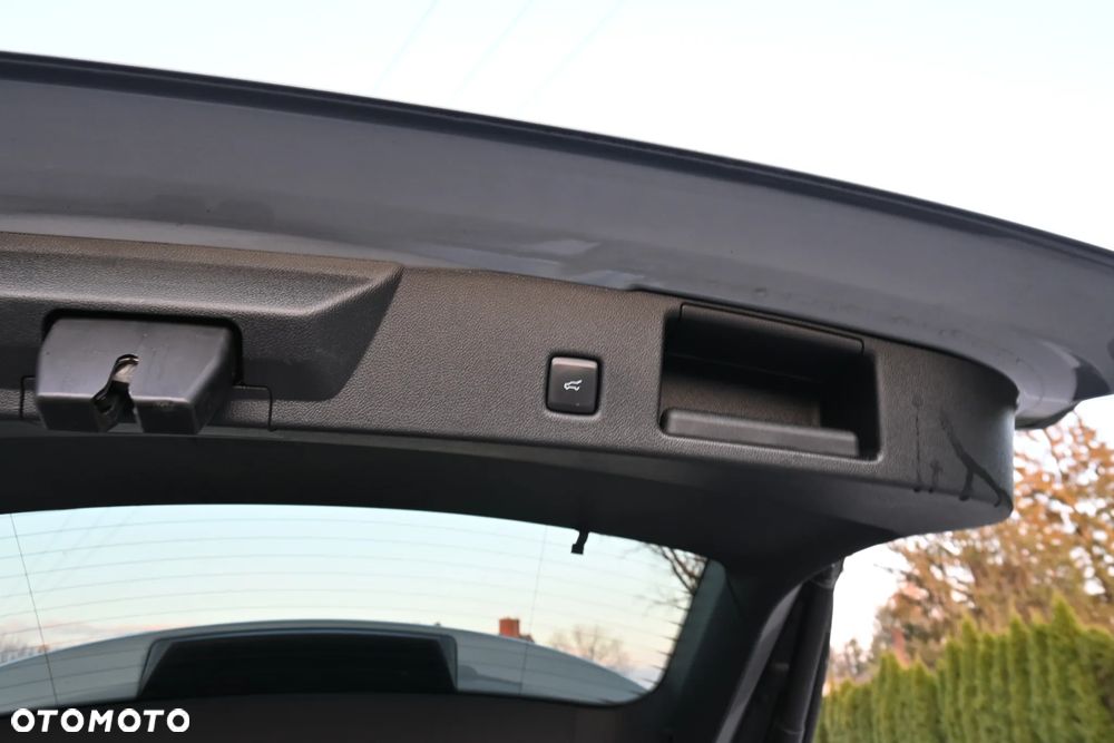 Ford Kuga 2.0 EcoBlue AWD ST-Line X - 30