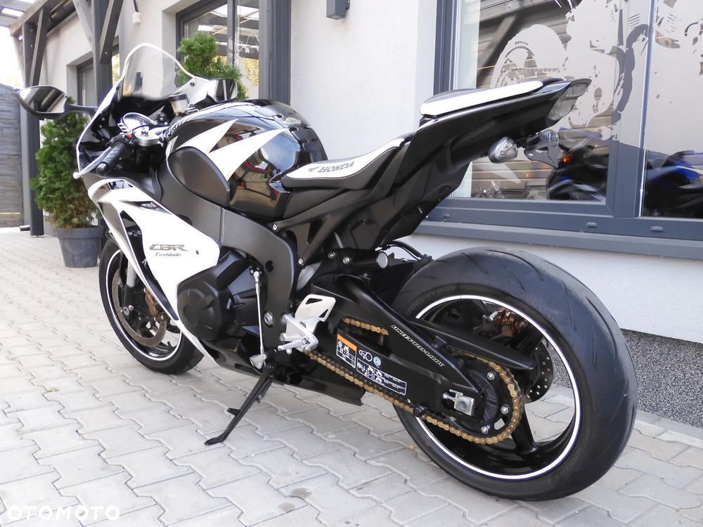 Honda CBR - 35