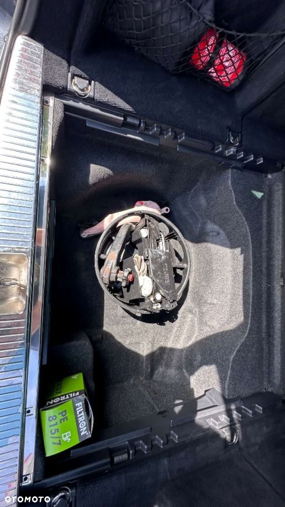 Mercedes-Benz Klasa E - 21