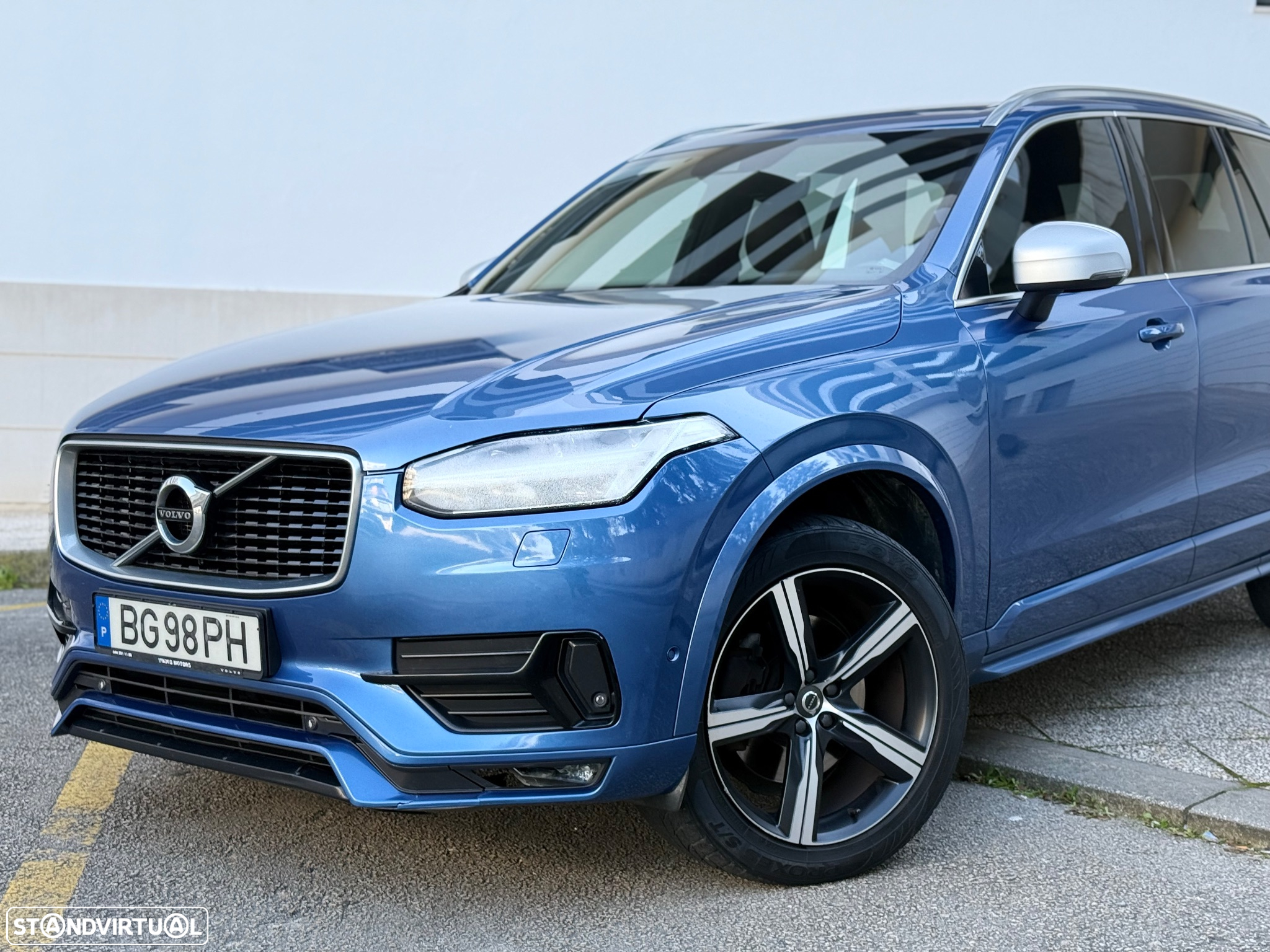 Volvo XC 90 D5 AWD Geartronic RDesign - 12