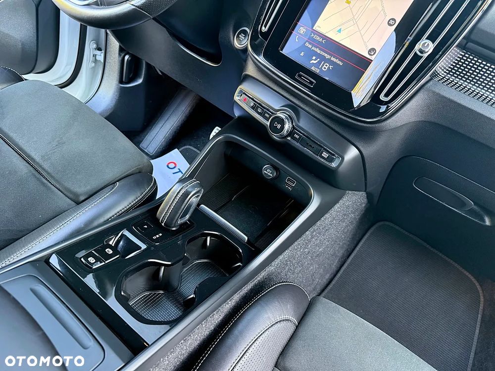 Volvo XC 40 D3 Geartronic R-Design - 21
