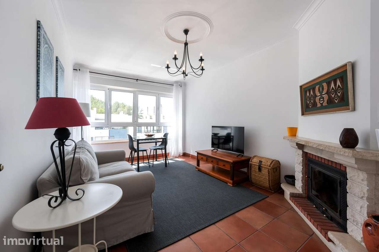 Apartamento T2 com varanda, Alto dos Gaios, Cascais - Grande imagem: 2/23