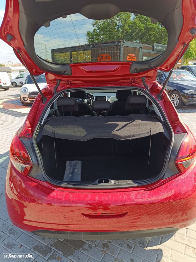 Peugeot 208 1.2 VTi SE Style - 9