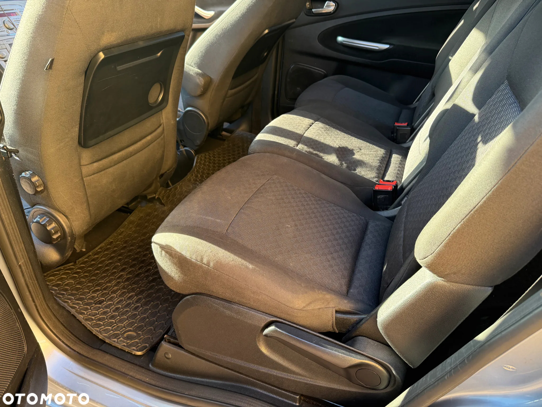 Ford Galaxy 2.0 TDCi Ghia - 16