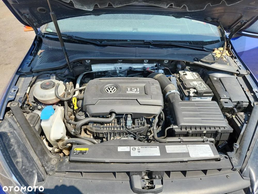 Volkswagen Golf - 11