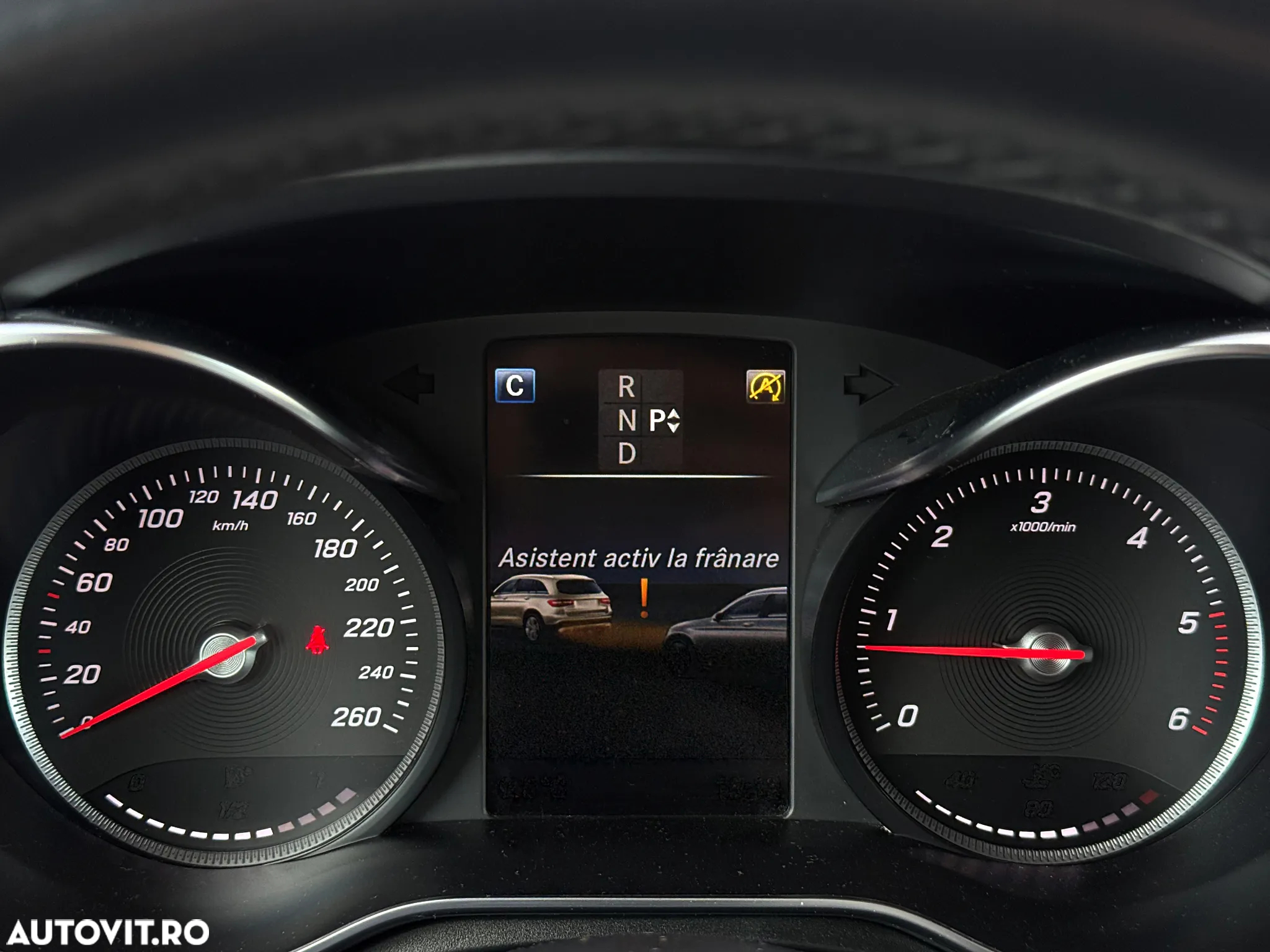 Mercedes-Benz GLC 220 d 4Matic 9G-TRONIC AMG Line - 26