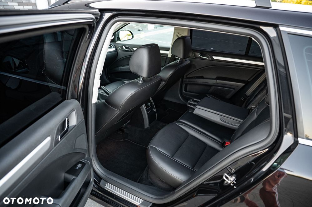 Skoda Superb 2.0 TDI L&K DSG - 23