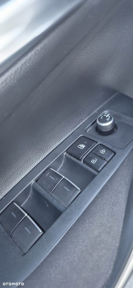 Toyota Corolla 1.5 Active - 21