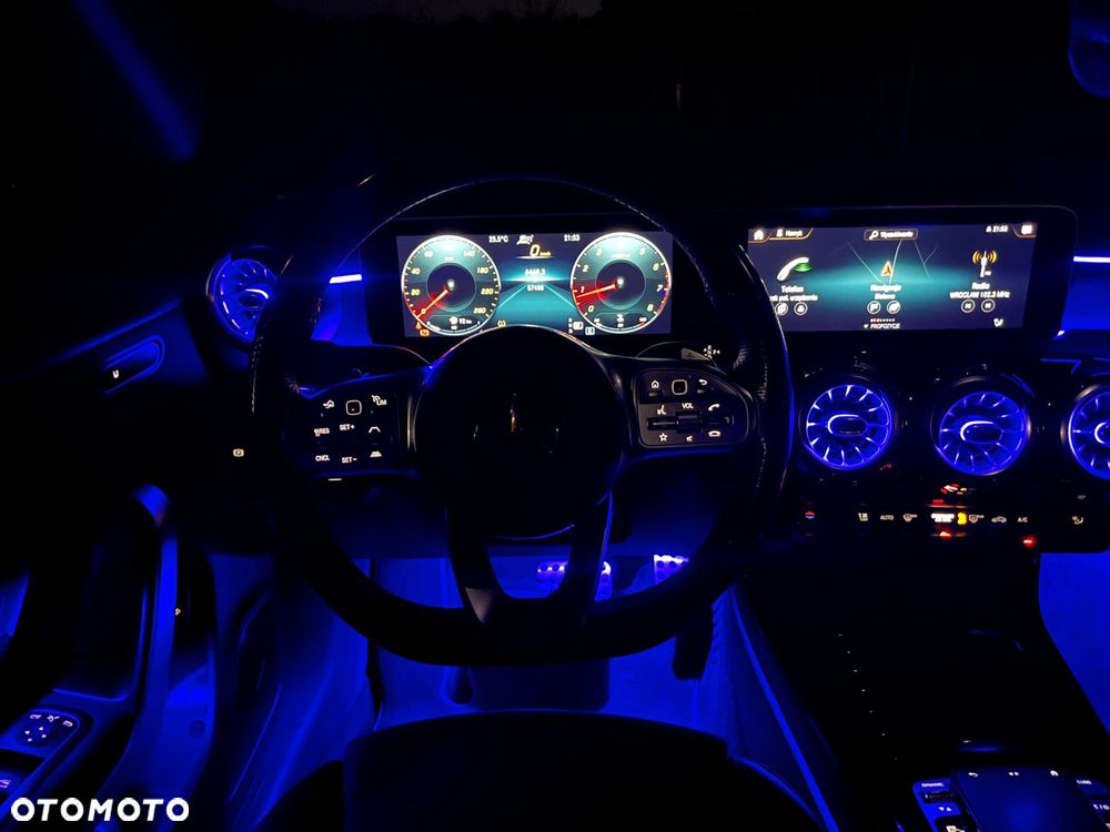 Mercedes-Benz CLA 220 7G-DCT - 14