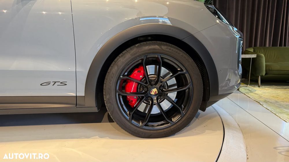 Porsche Cayenne Coupe GTS Tiptronic S - 4