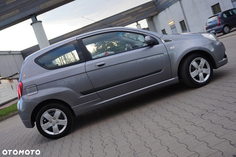 Chevrolet Aveo - 4