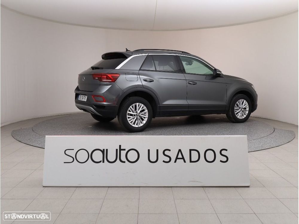 Volkswagen T-Roc 1.0 TSI Urban — fotografia 6