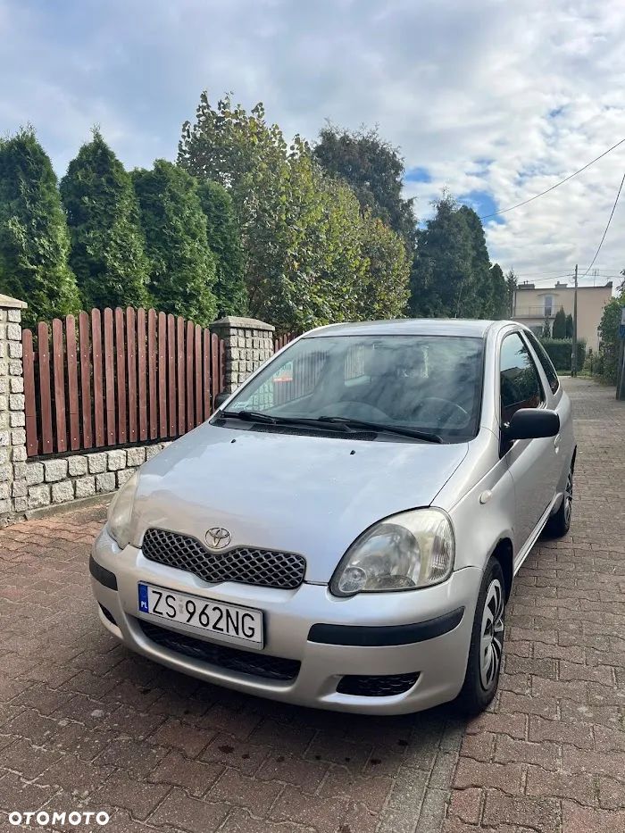 Toyota Yaris - 1