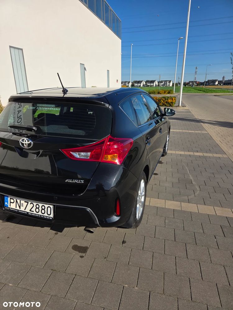 Toyota Auris 1.6 Premium Comfort - 6