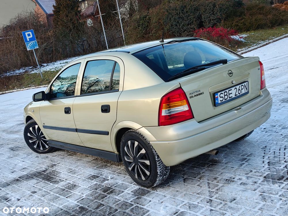 Opel Astra 1.4 Comfort / Cool - 1