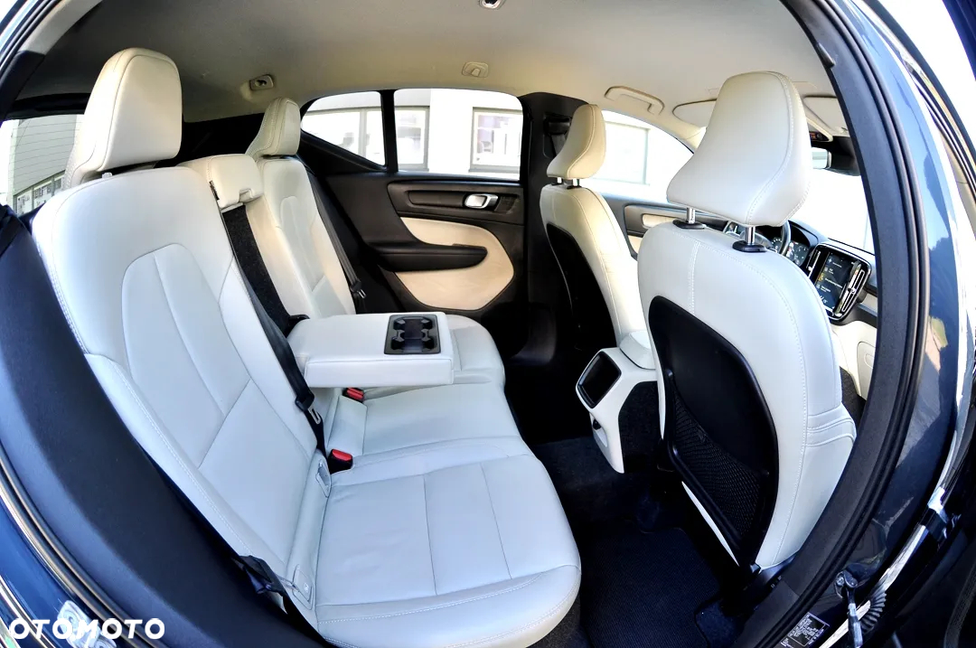 Volvo XC 40 D3 Inscription - 25