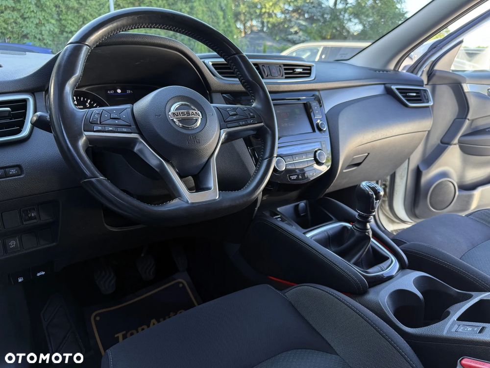 Nissan Qashqai 1.3 DIG-T N-Connecta EU6d - 15