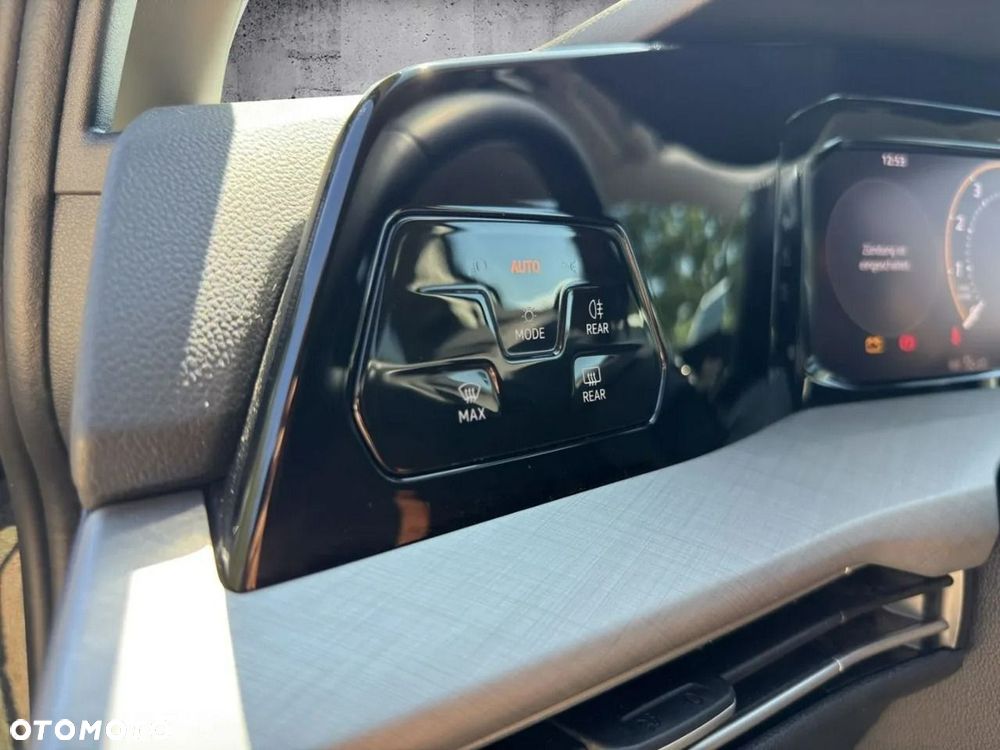 Volkswagen Golf Variant 1.5 eTSI mHEV Life DSG - 9