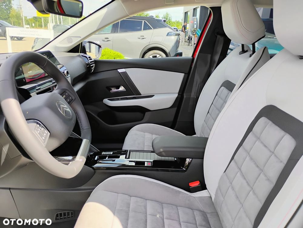 Citroën C4X 1.2 mHEV Max eDCT6 - 12