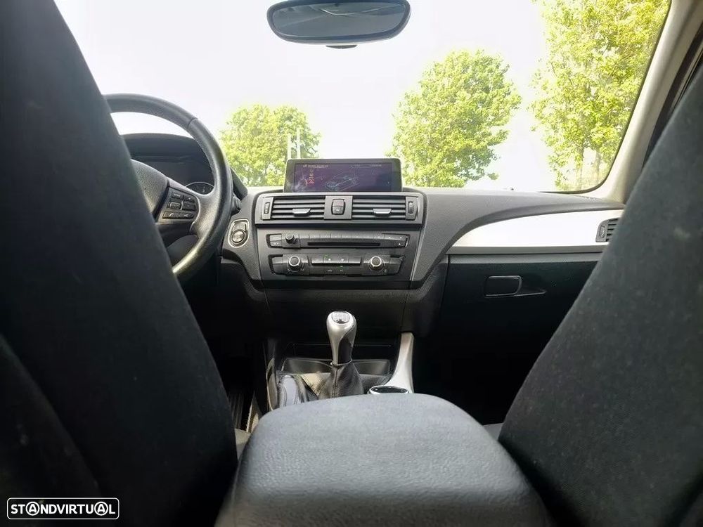 BMW 116 d EfficientDynamics Edition - 24