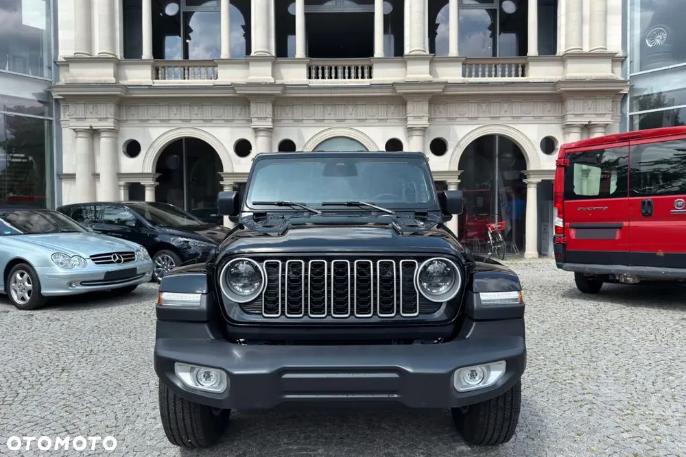 Jeep Wrangler Unlimited GME 2.0 Turbo Sahara - 4