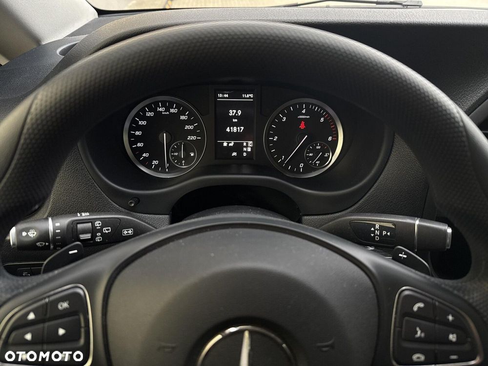 Mercedes-Benz Vito - 16