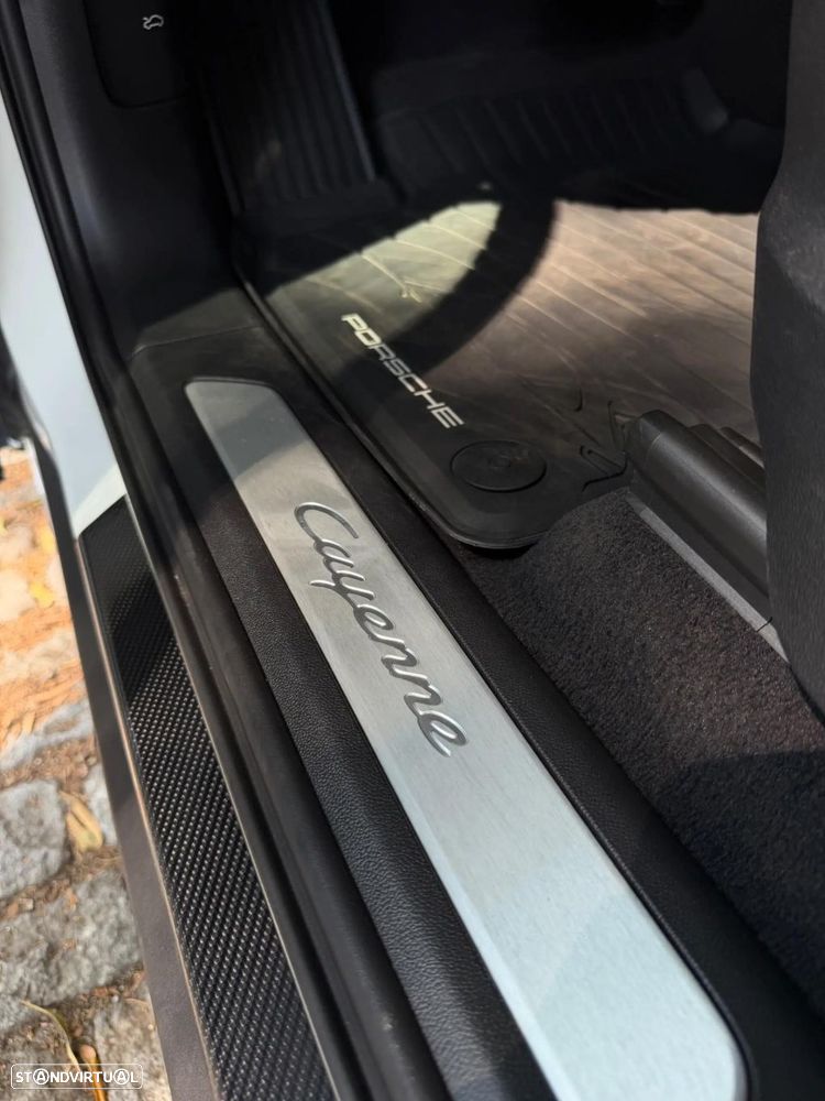 Porsche Cayenne E-Hybrid - 17