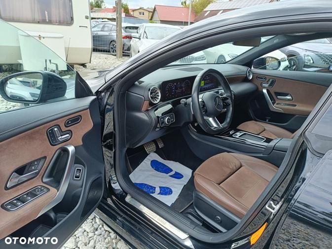 Mercedes-Benz CLA 200 AMG Line 7G-DCT - 5