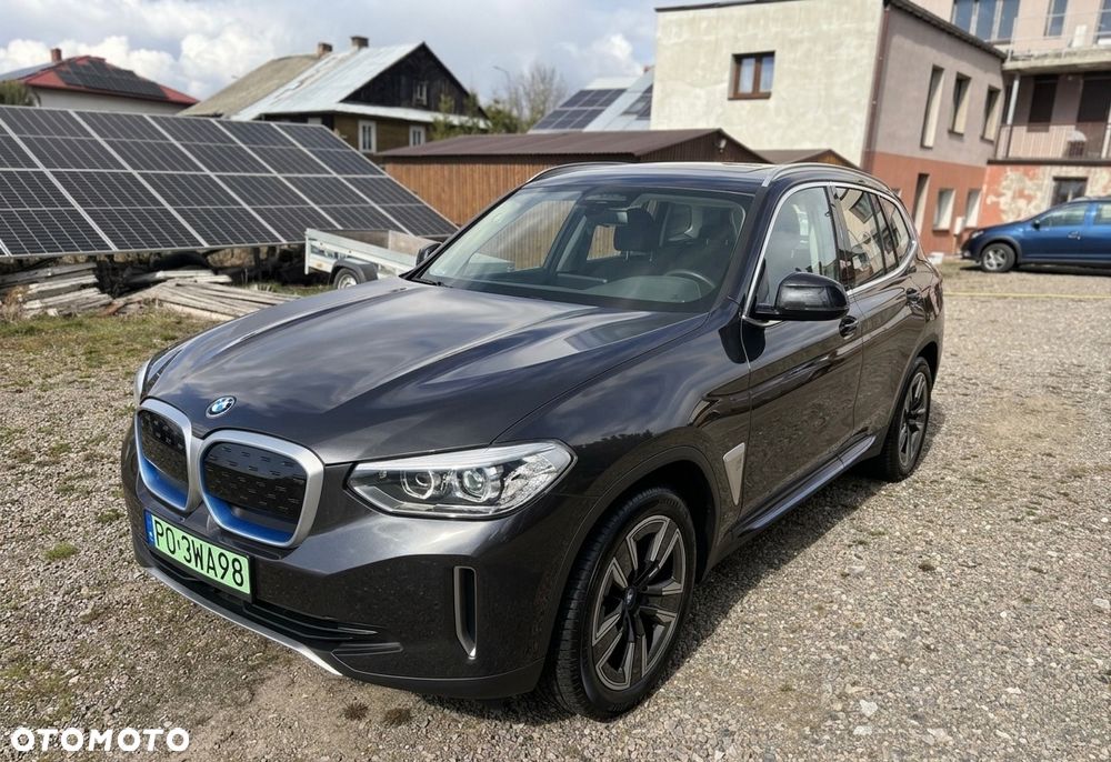 BMW iX3 Standard - 2