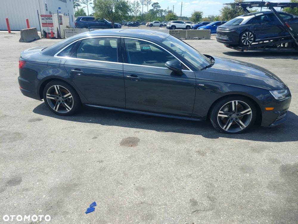 Audi A4 Limousine - 11